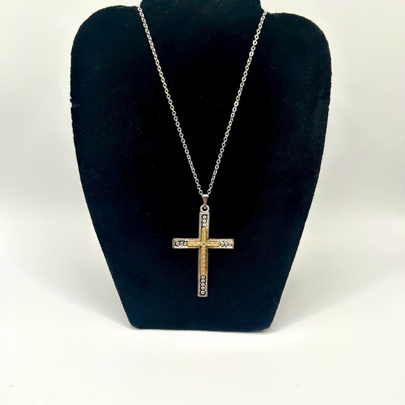 Vintage Silver and Gold Cross Pendant Necklace​​​ - Picture 2 of 8